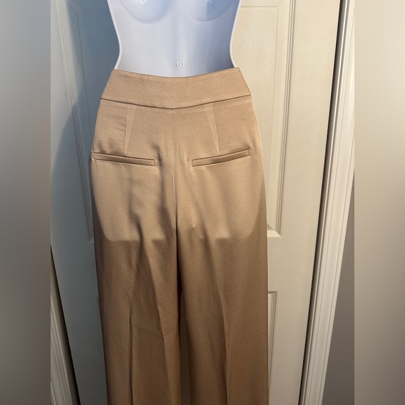 Veronica beard Size 2 Suit In Sand. Tomi Dickey Jacket And Robinne Pants NWT - Picture 9 of 15